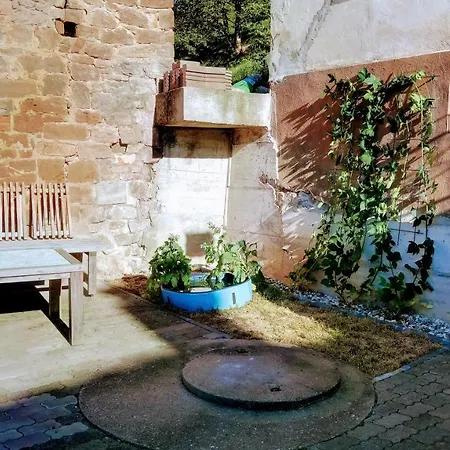 Kleines Gemuetliches Haus Auf Dem Land Tatil Evi